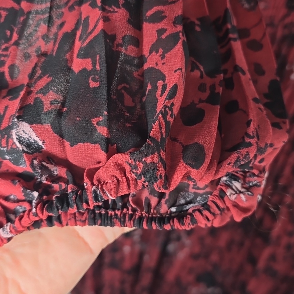 {Taylor} Women's Floral Chiffon V-Neck Pleated Dress - Size 16W - Picture 9 of 16